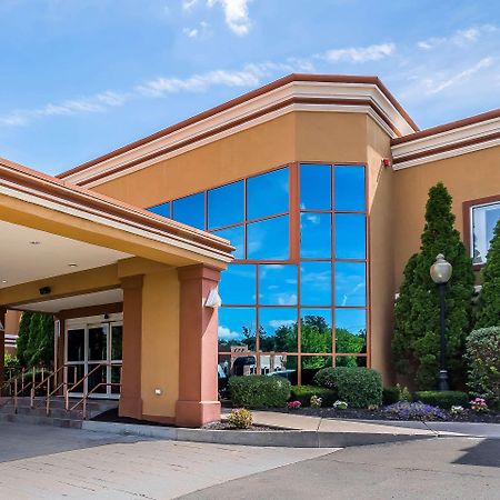 Quality Inn & Suites Albany Airport Latham Exterior foto